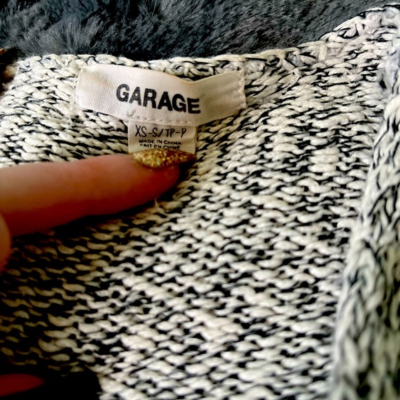 Garage size xs open sweater - Picture 2 of 2
